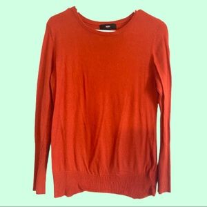 3/$9 or 5/$10 Burnt orange mossimo pull over